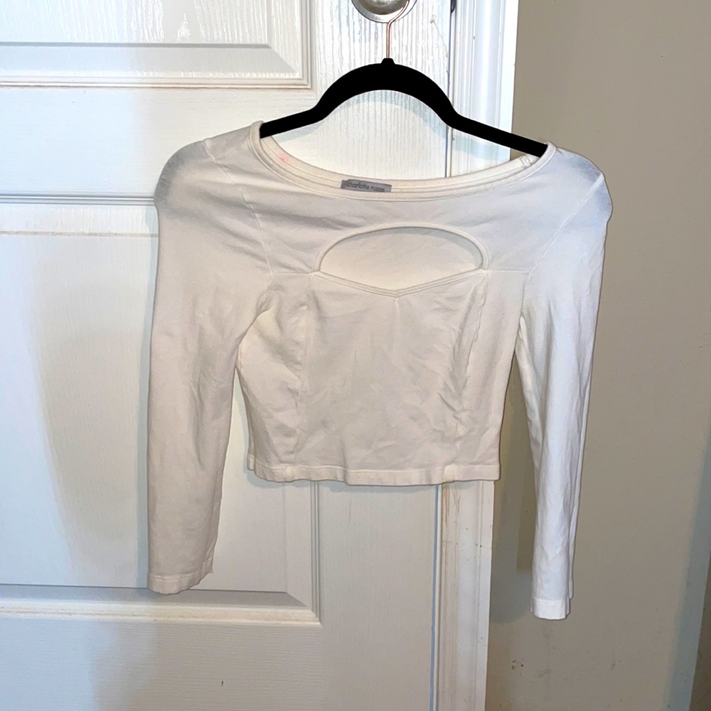 White quarter sleeve crop top